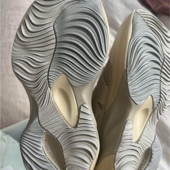 New Balance X AURALEE - Picture 3 of 4